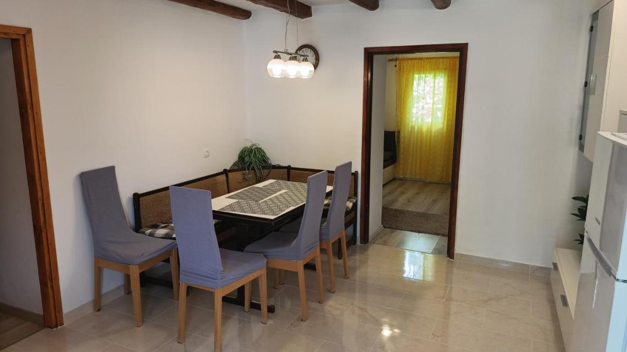 Apartment Dinka Корнич Екстер'єр фото