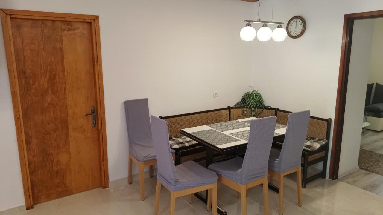 Apartment Dinka Корнич Екстер'єр фото