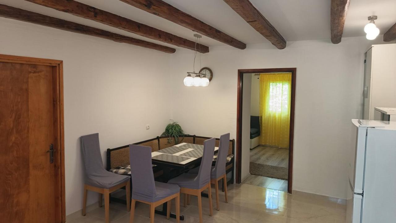 Apartment Dinka Корнич Екстер'єр фото